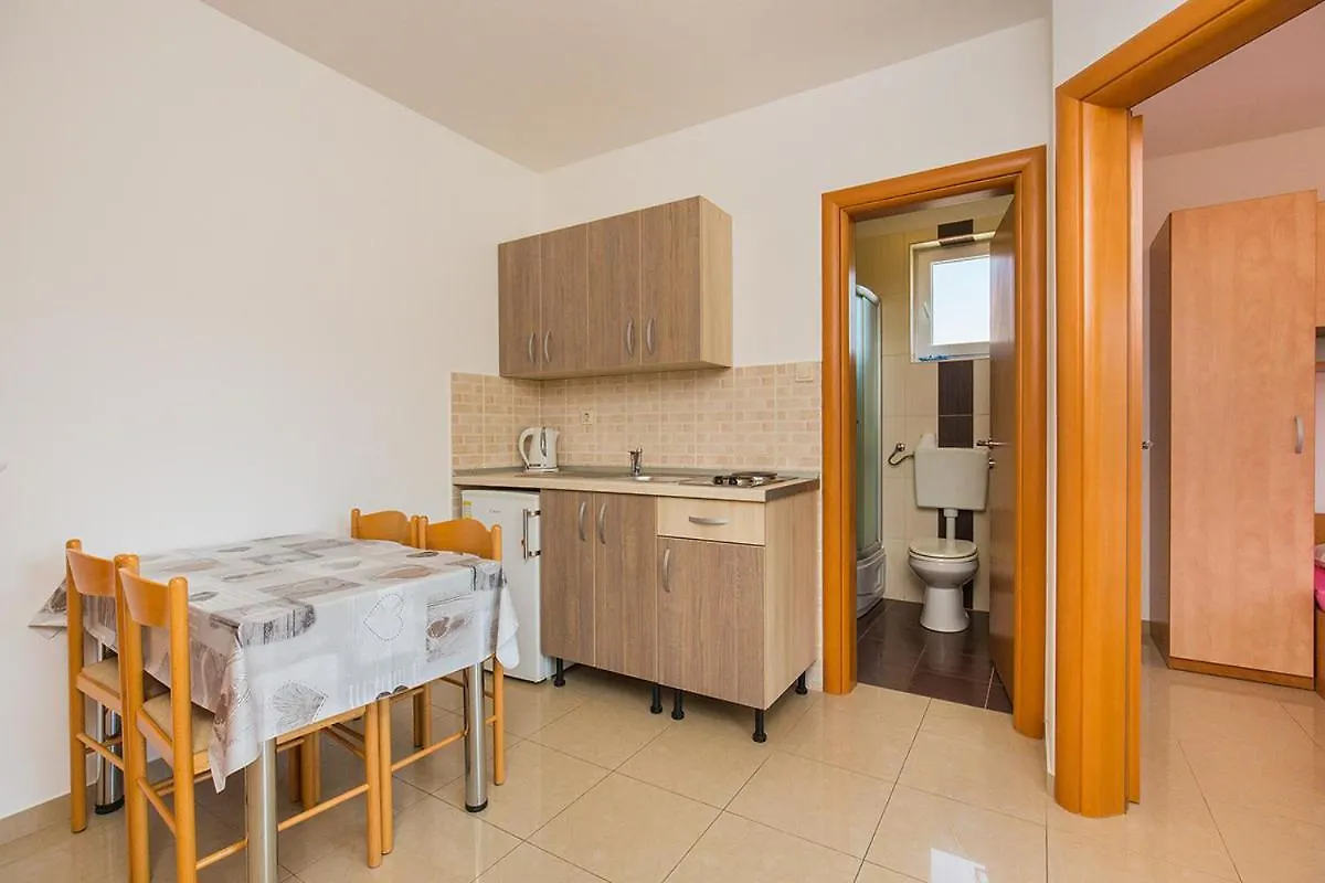 Apartments Sandra Mandre