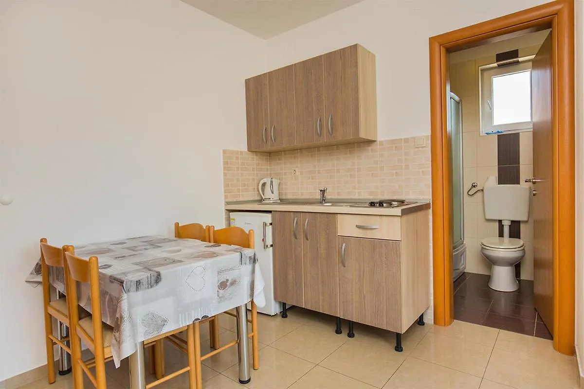 Apartments Sandra Mandre