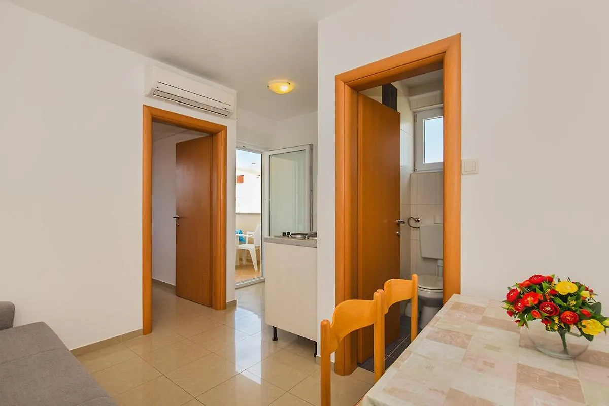 Apartments Sandra Mandre