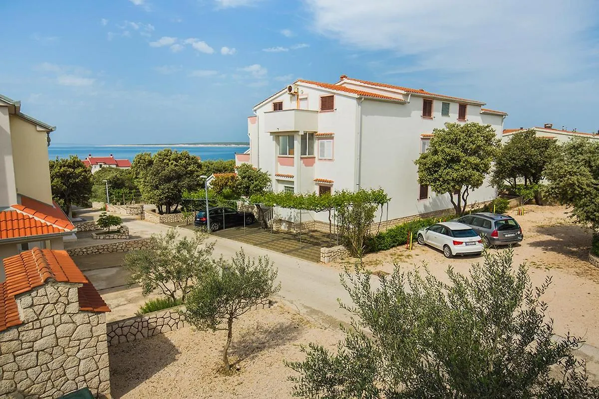 Apartments Sandra ماندري كرواتيا