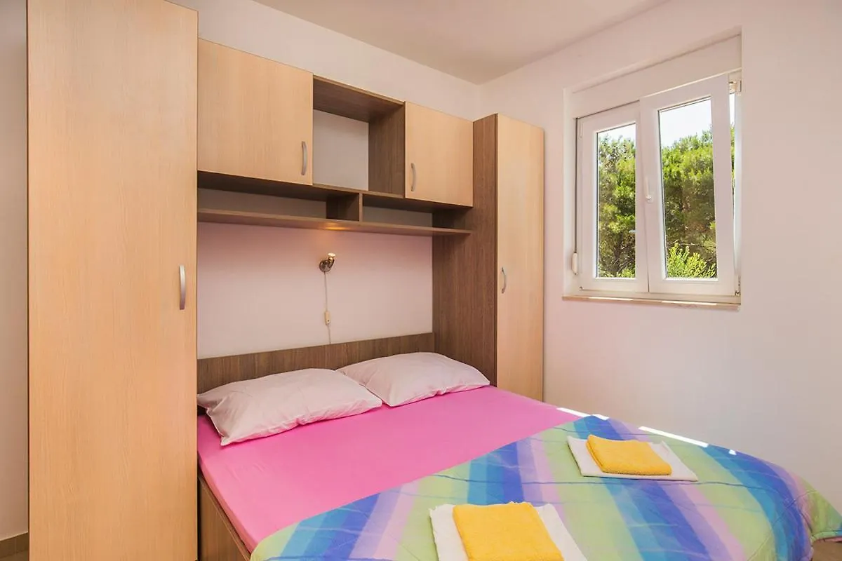 Apartments Sandra ماندري كرواتيا