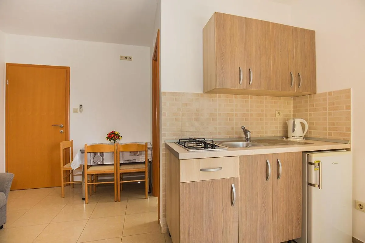 Apartments Sandra ماندري